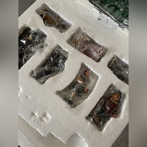 WIZARD of Oz - Picture 3 of 5